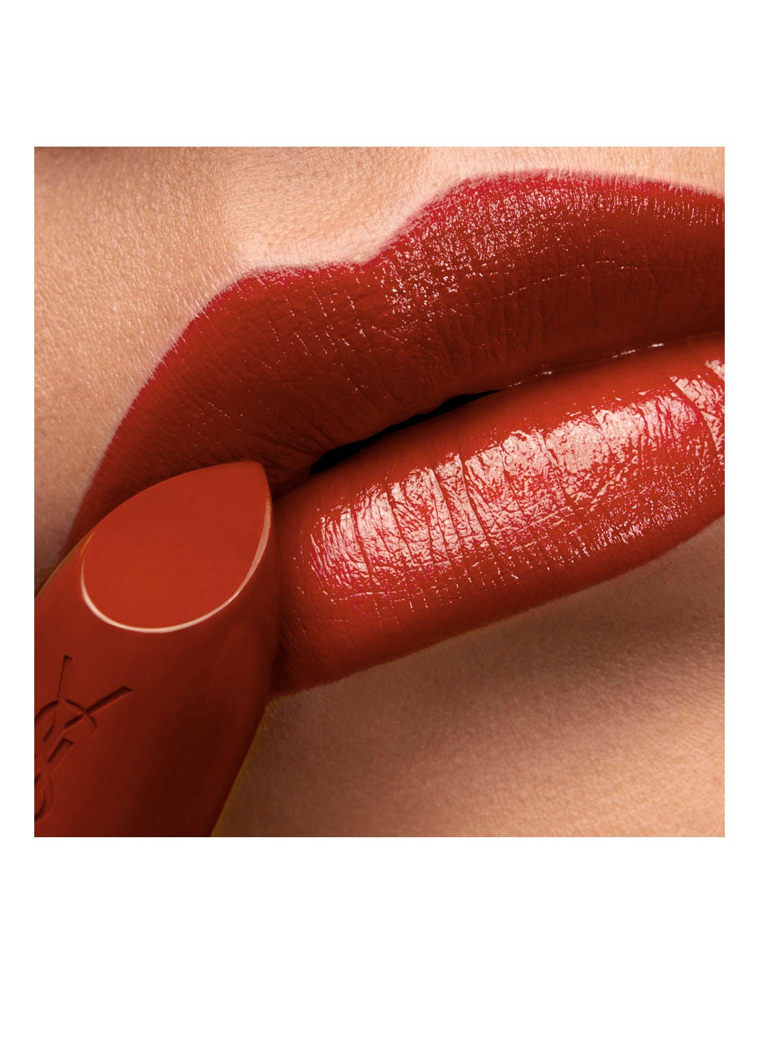Yves Saint Laurent Rouge Pur Couture Lipstick  - detail 4 o4