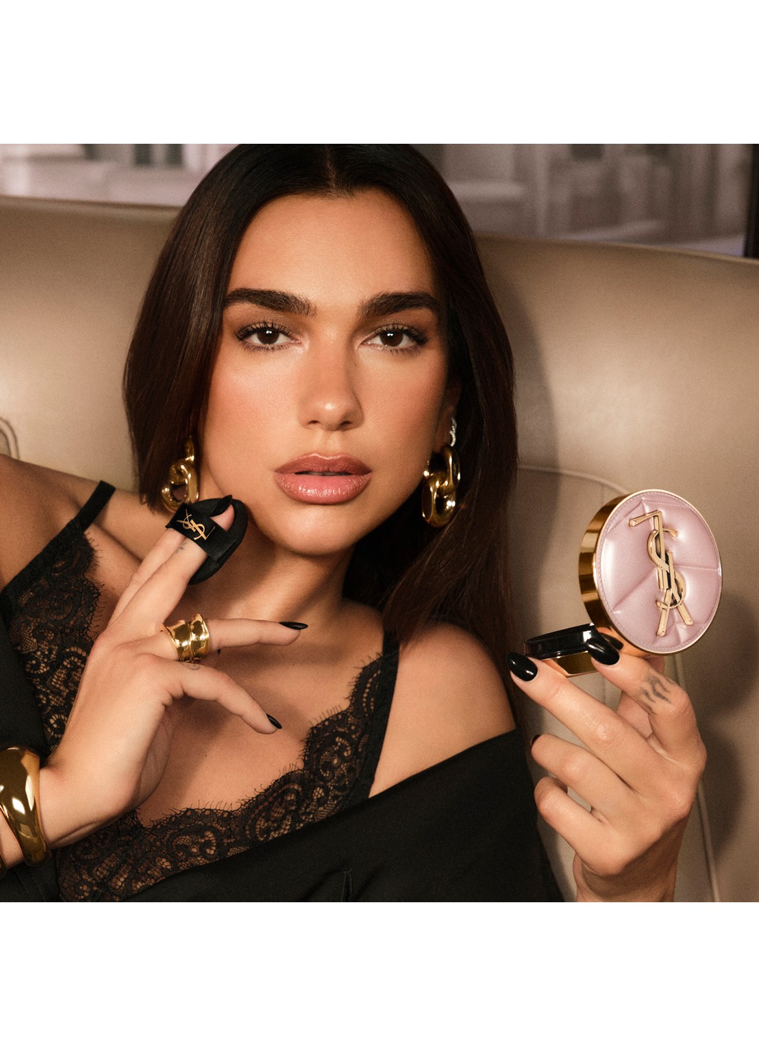 Yves Saint Laurent Skin Affair Soft Glow Cushion Foundation - detail 4 mw1