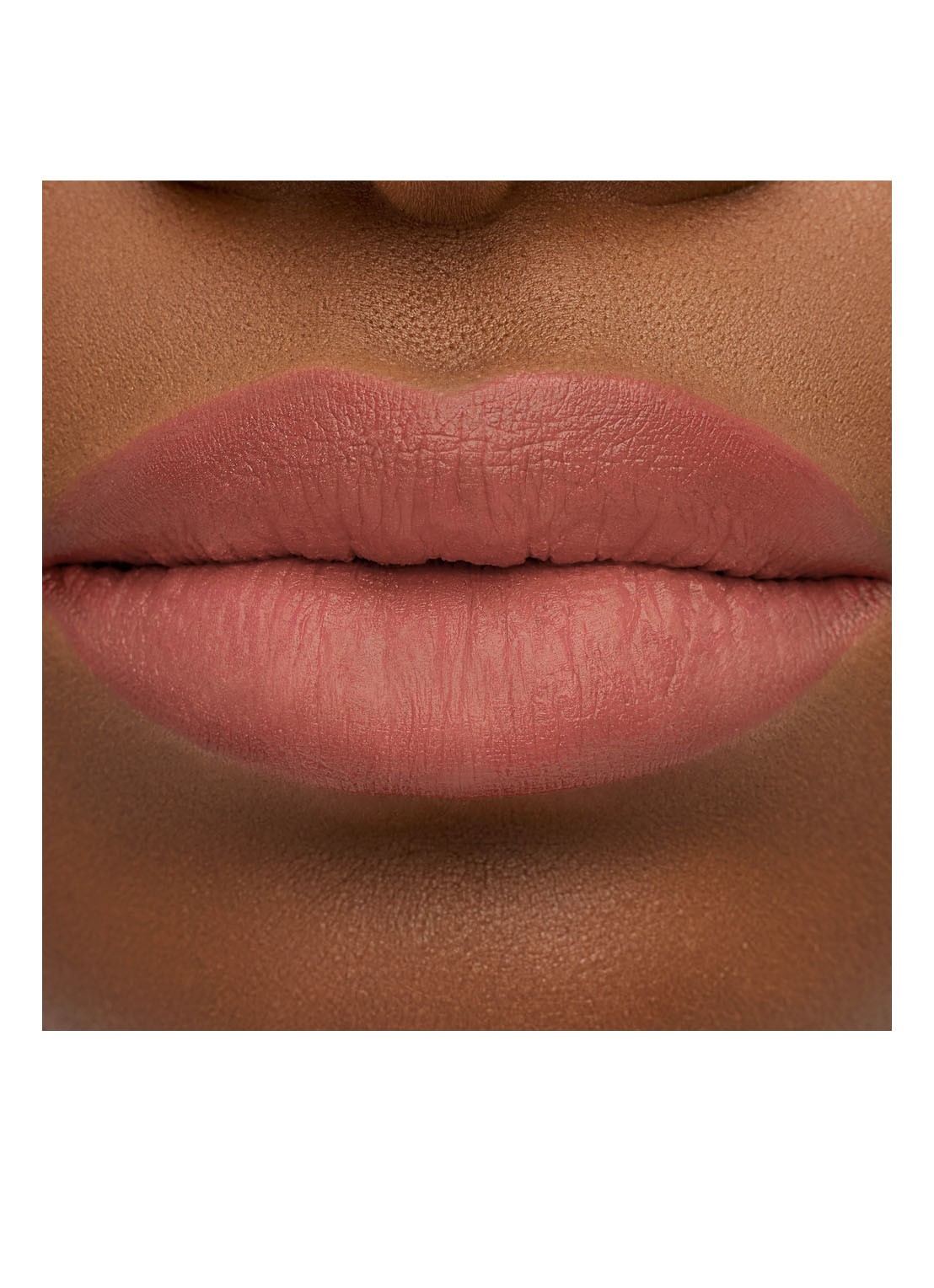 Yves Saint Laurent The Slim Couture Matte - lipstick - detail 3 23 nude blouse