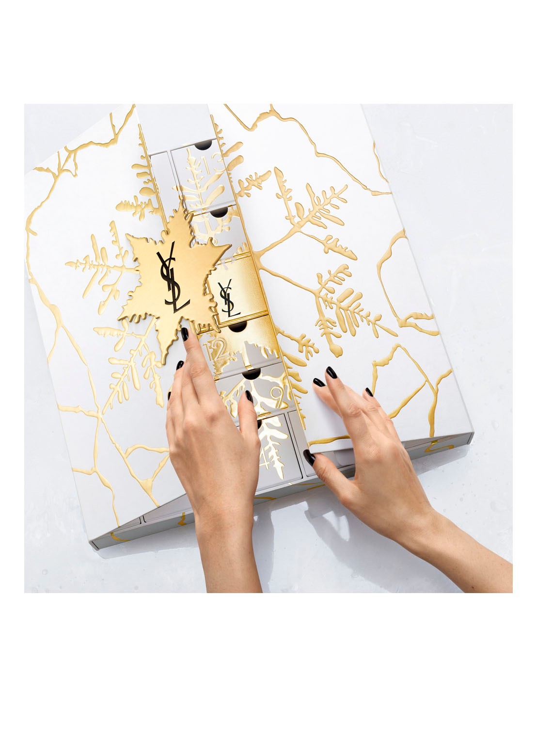 Yves Saint Laurent Yves Saint Laurent Advent Kalender - adventskalender  - voorkant 2 undefined