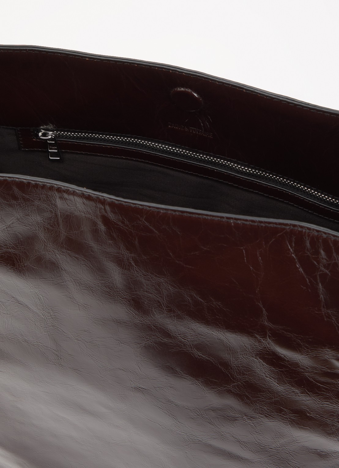 Zadig&Voltaire Jane Hobo Vintage Pantent schoudertas van leer met lakfinish - detail 2 donkerbruin