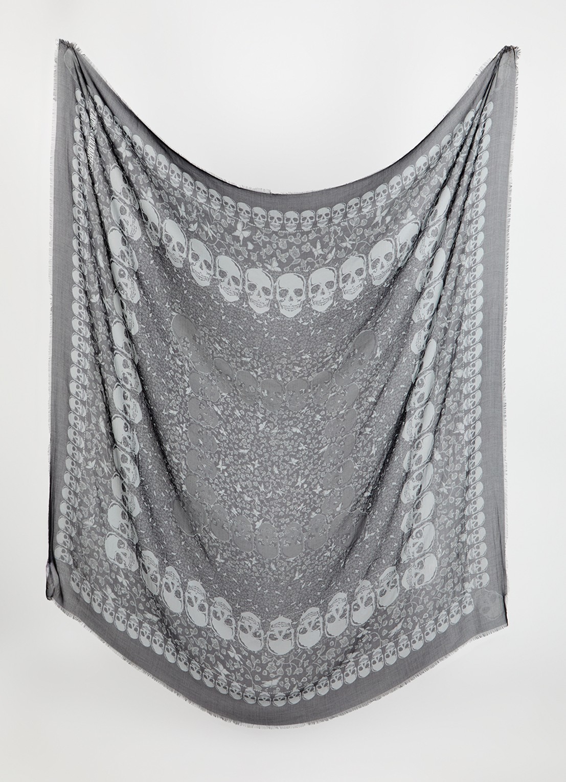 Zadig&Voltaire Kerry Garden sjaal met print 135 x 135 cm - detail zwart