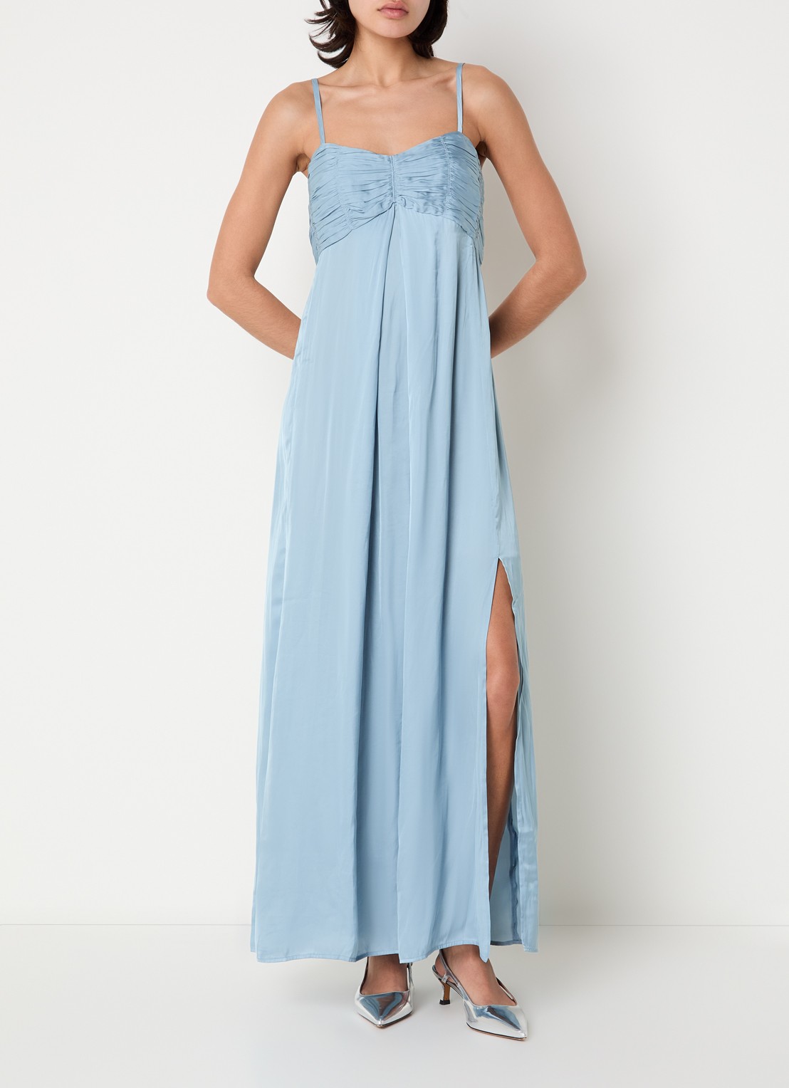 Zadig&Voltaire Rippie maxi jurk van satijn met split - detail 4 lichtblauw