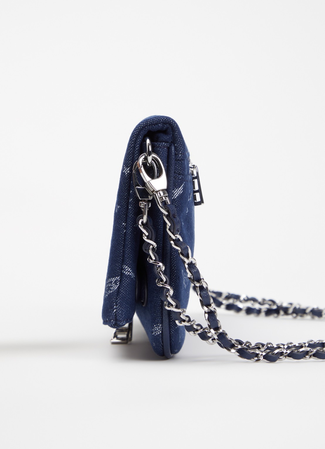 Zadig&Voltaire Rock Denim Monogram clutch met afneembare schouderriem  - detail 3 donkerblauw