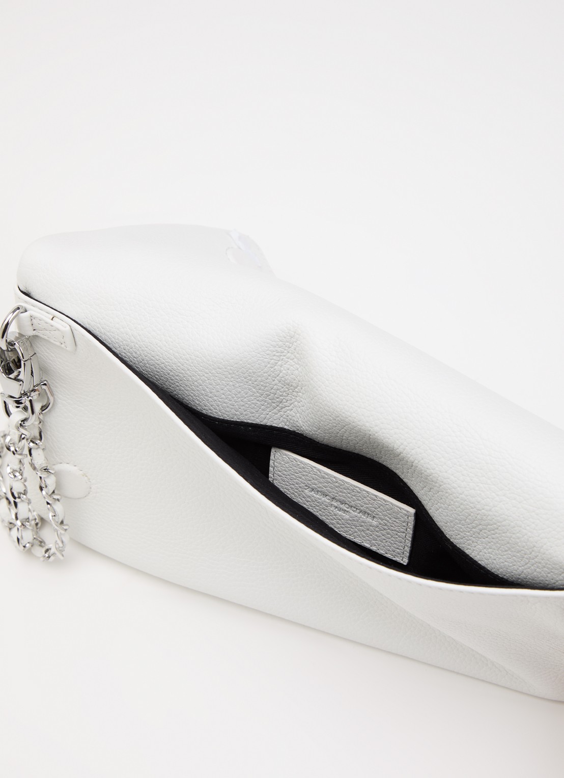 Zadig&Voltaire Rock Grained clutch van leer - detail creme