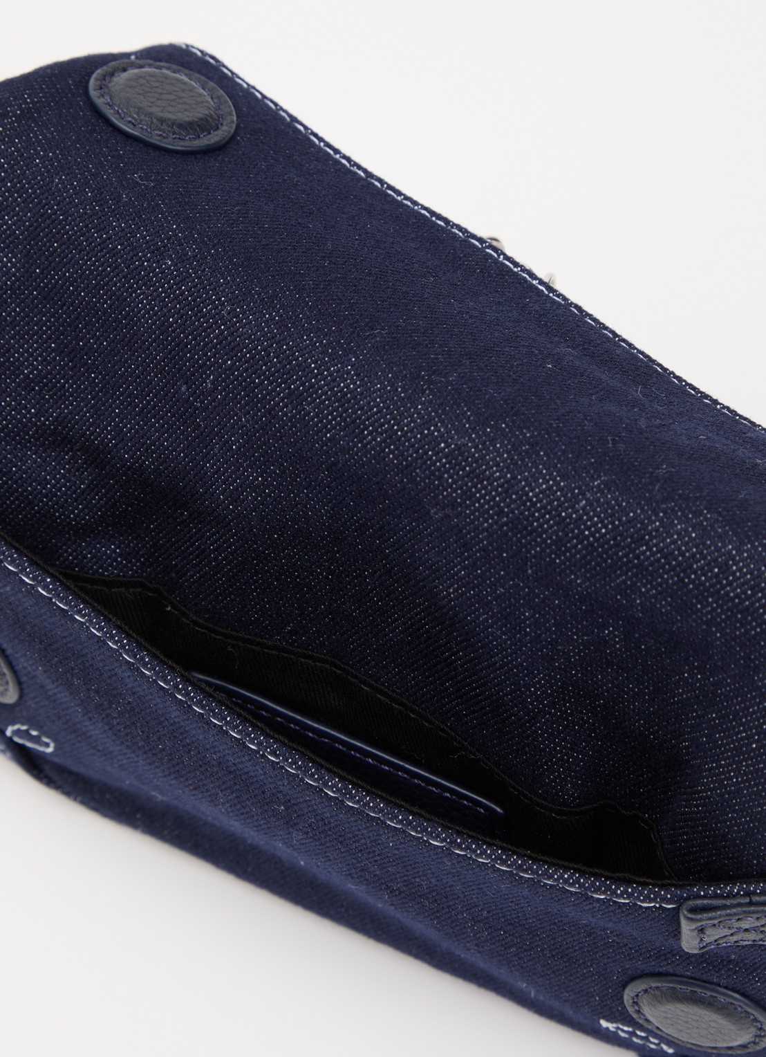 Zadig&Voltaire Rock Mini clutch van denim - detail 2 donkerblauw
