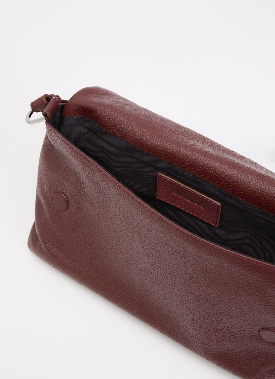 Zadig&Voltaire Rocky II schoudertas van leer met logo - detail 2 bordeauxrood