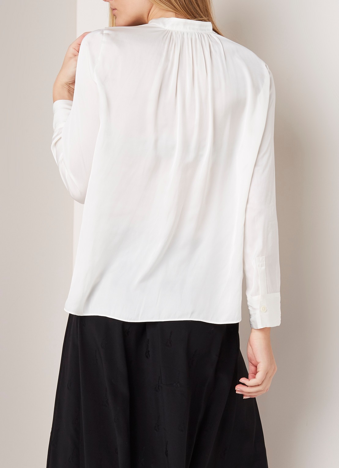 Zadig&Voltaire Tink blouse van satijn met V-hals - achterkant 2 wit