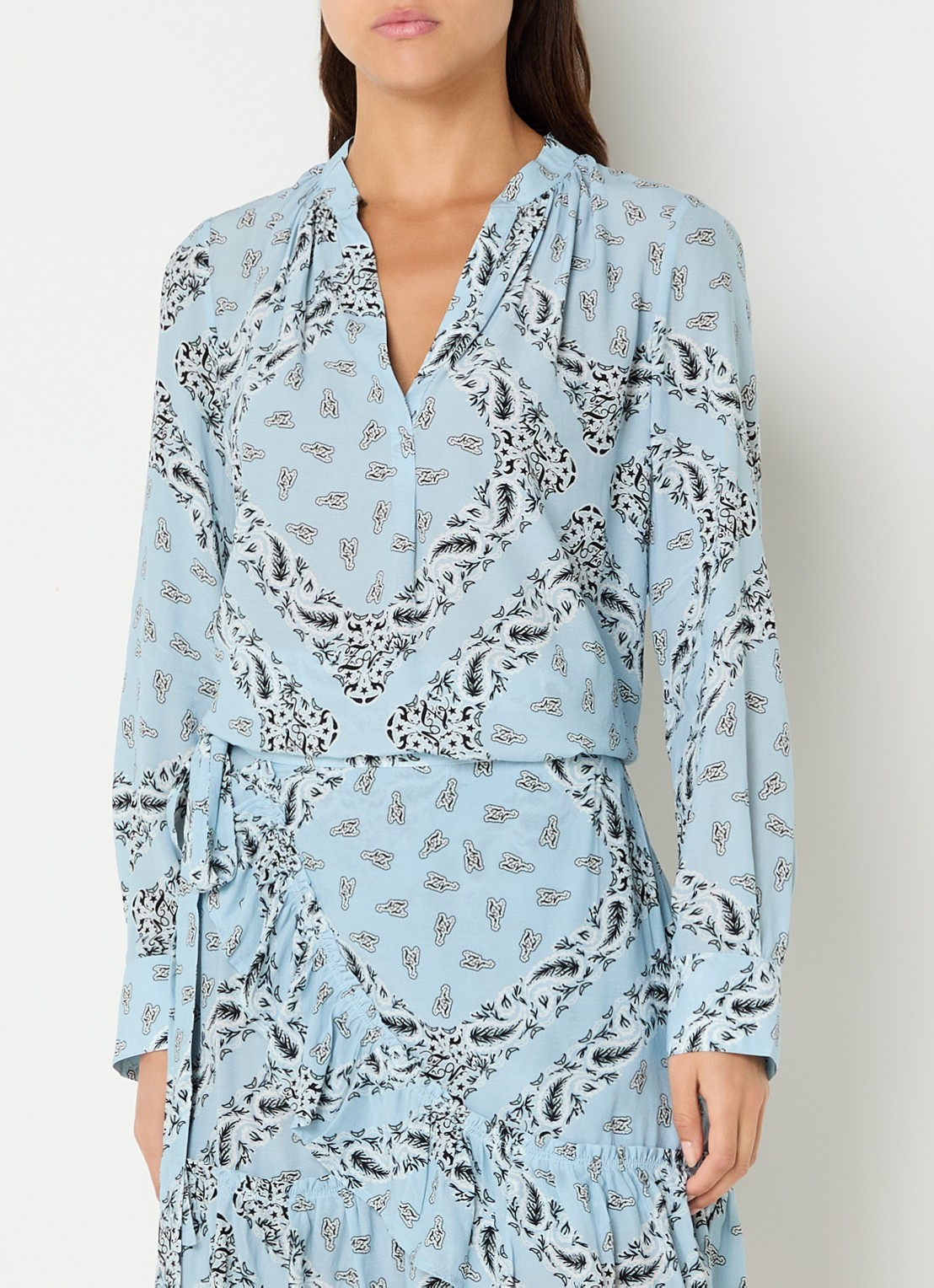 Zadig&Voltaire Tink tuniek met paisley dessin  - detail 2 lichtblauw