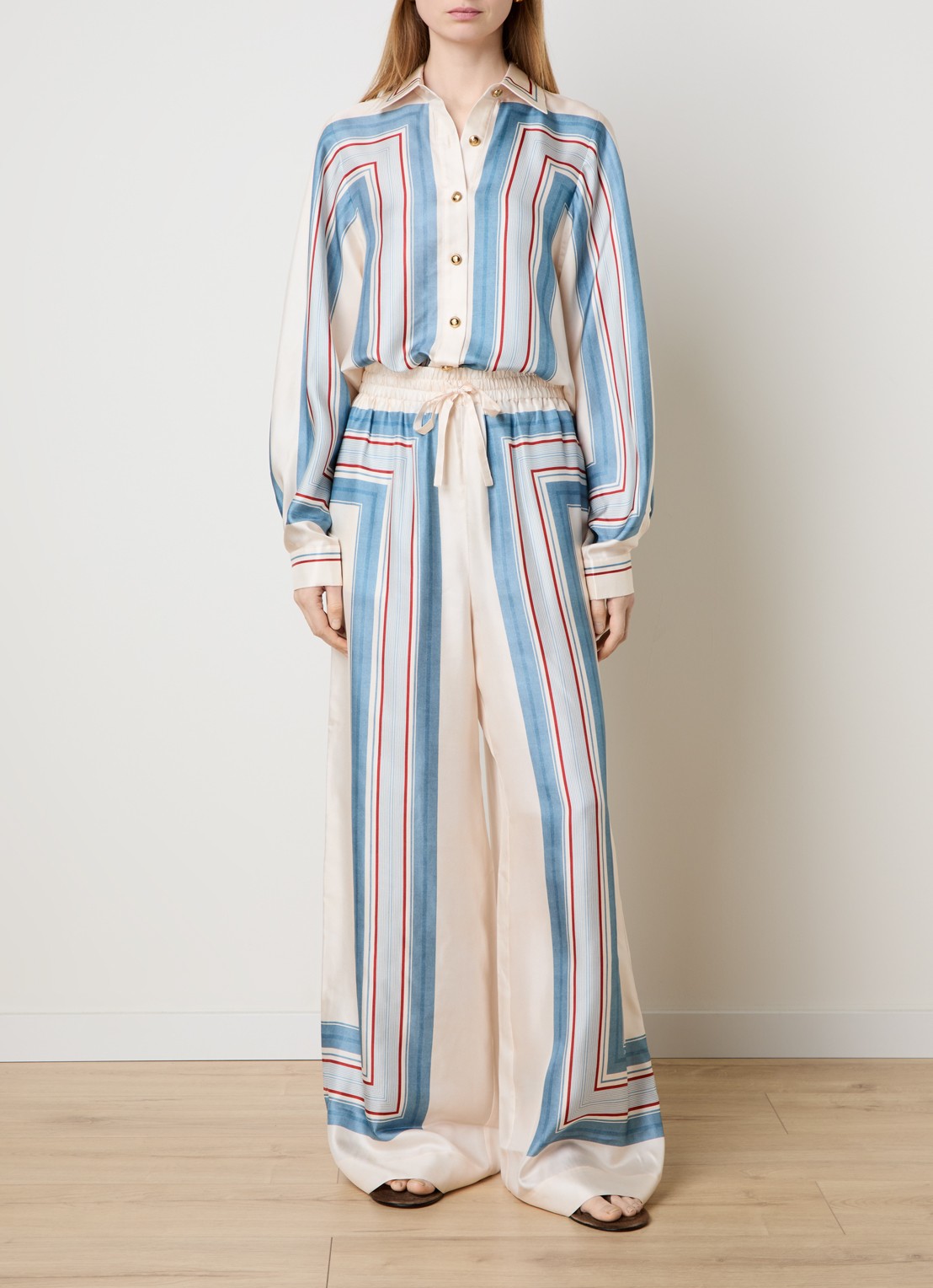 Zimmermann Blouse van zijde met print en sjaalkraag - voorkant 4 creme