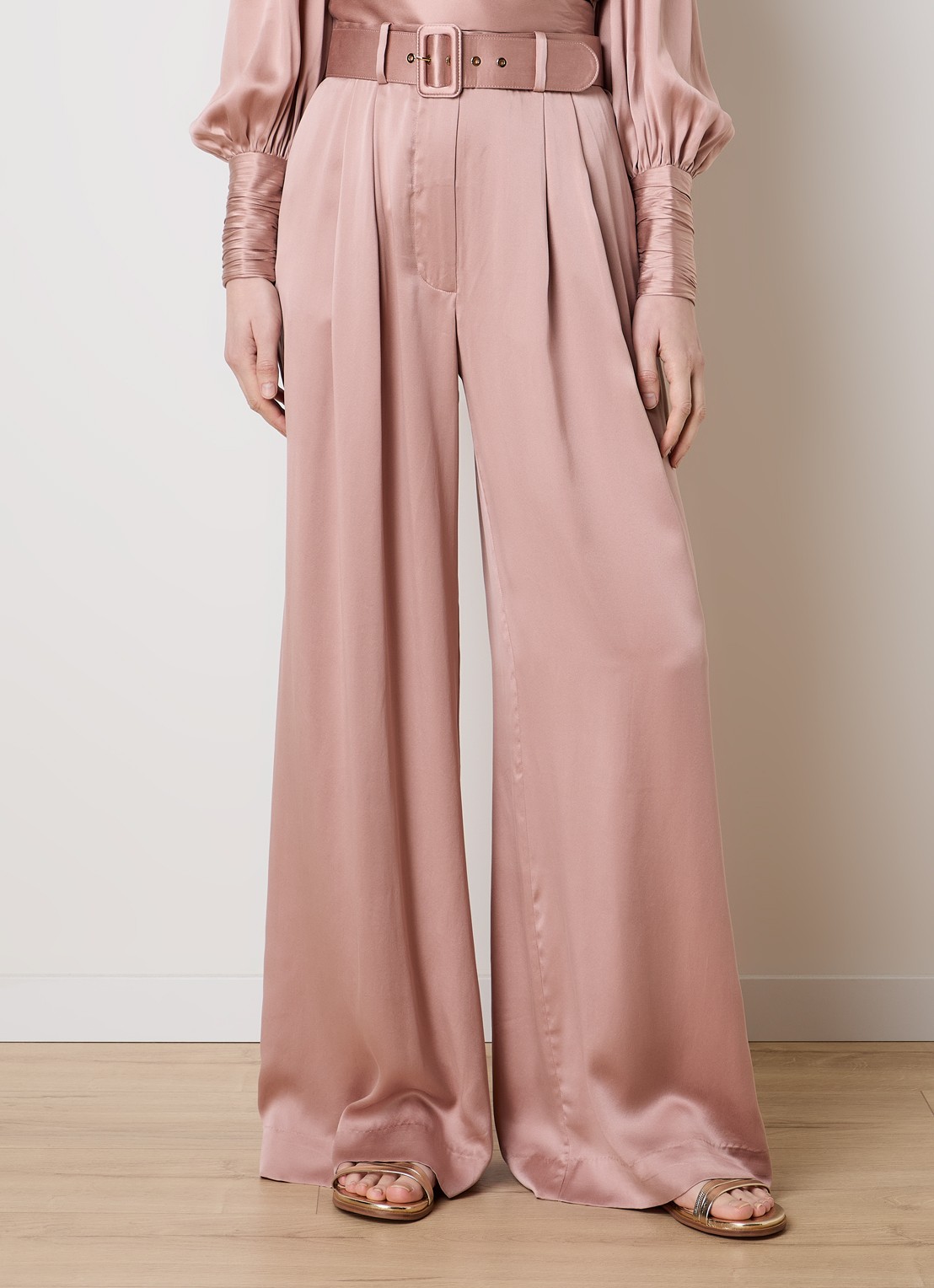 Zimmermann High waist wide fit pantalon van zijde met ceintuur - detail oudroze