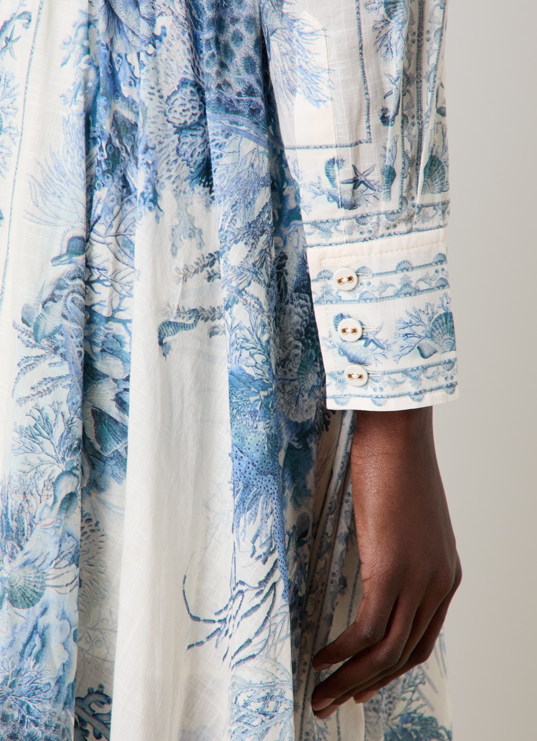 Zimmermann Wanderlust blouse met print - detail 5 staalblauw