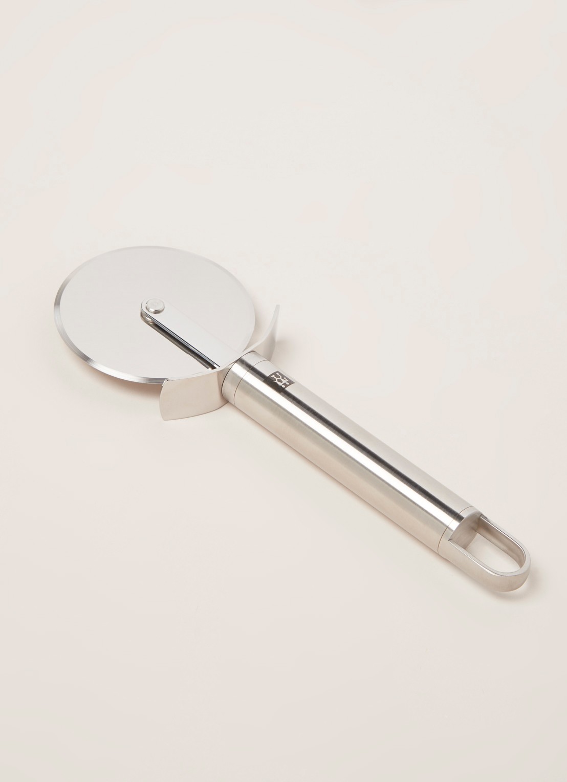 Zwilling Zwilling Pro pizzasnijder 20 cm - voorkant 2 aluminium