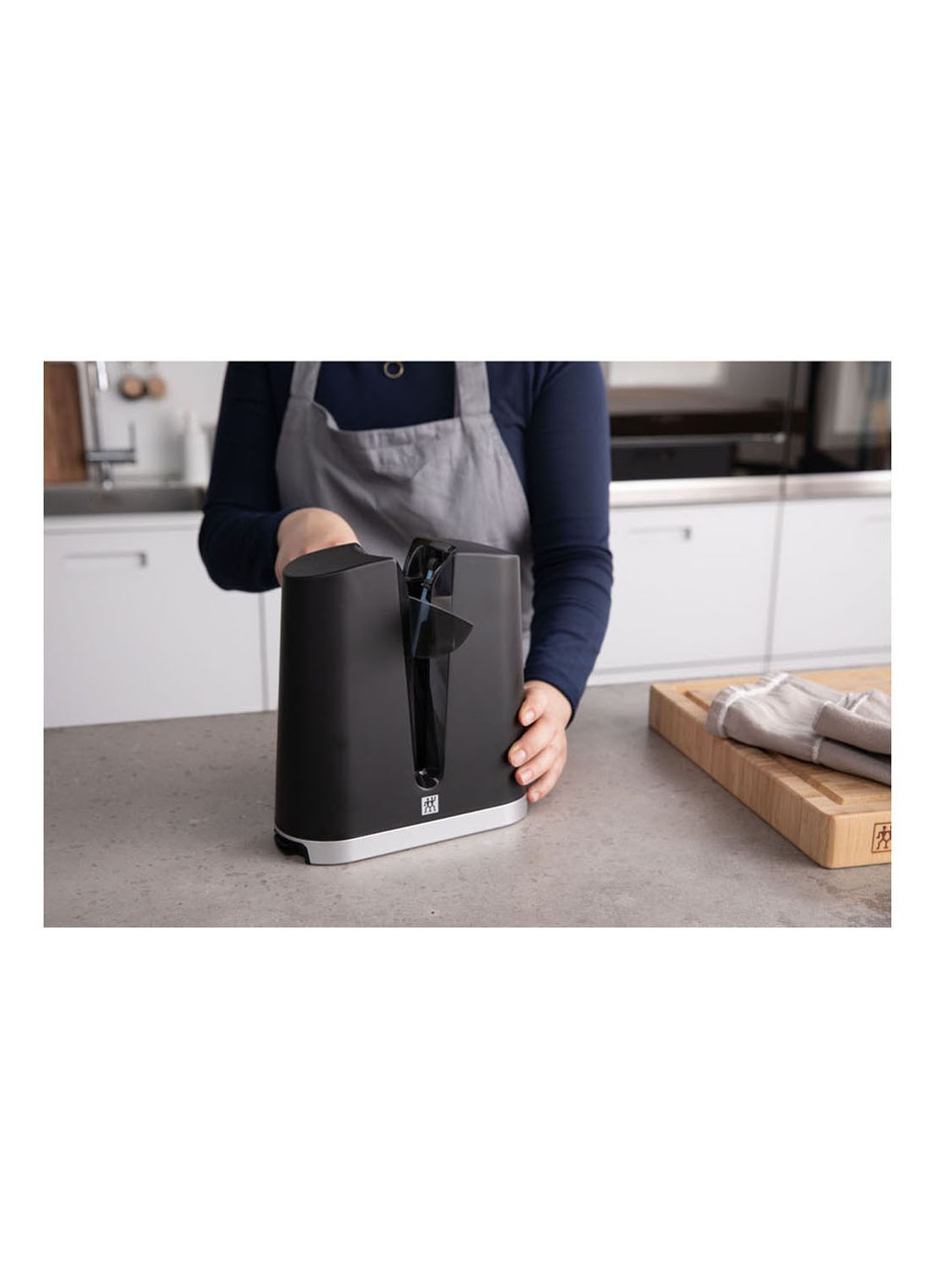 Zwilling Zwilling V-Edge Messenslijper - detail zwart