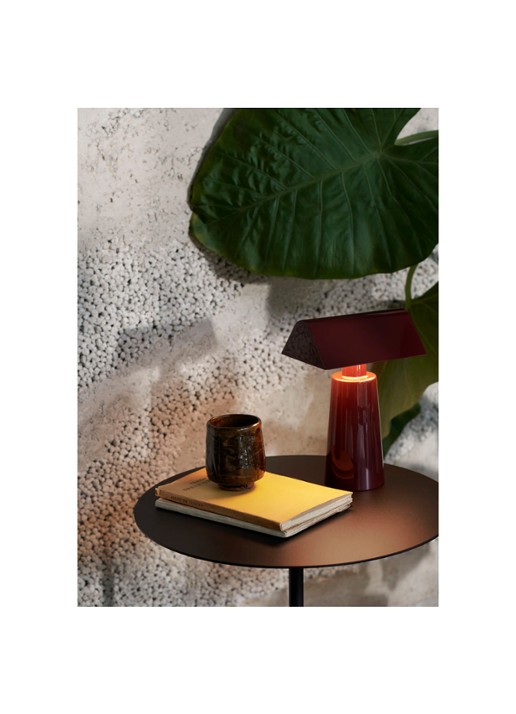 &Tradition Caret MF1 tafellamp 22 x 15 x 10 cm - detail 3 bordeauxrood
