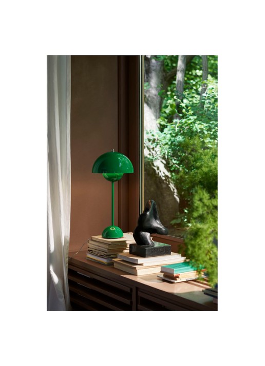 &Tradition Flowerpot VP3 tafellamp 49 x Ø23 cm - voorkant 2 groen