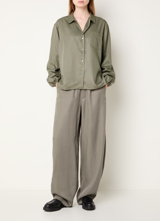 10DAYS Mid waist balloon fit chino met paspelzakken - voorkant 2 olijfgroen