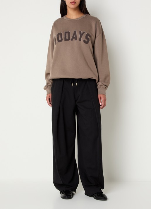 10DAYS Sweater met logoborduring - voorkant 4 bruin