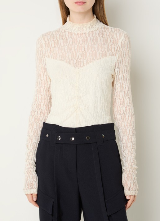 Aaiko Amy semi-transparante top met broderie - detail gebroken wit