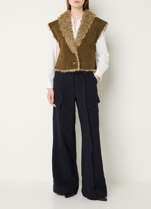 Aaiko Avrelle gilet van imitatiesuède met details van imitatiebont - voorkant 2 mosgroen