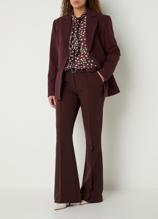 Aaiko Glenn mid waist flared fit pantalon met ceintuur en steekzakken - voorkant 2 bordeauxrood