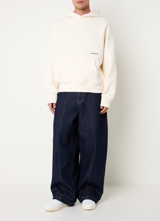 about:blank Box hoodie met logoprint - voorkant 5 creme