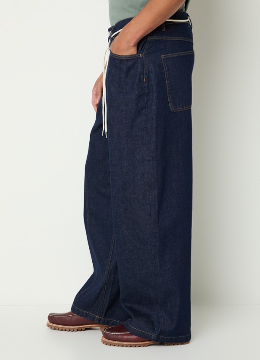 about:blank Loose fit jeans met strikceintuur en donkere wassing - detail 5 indigo