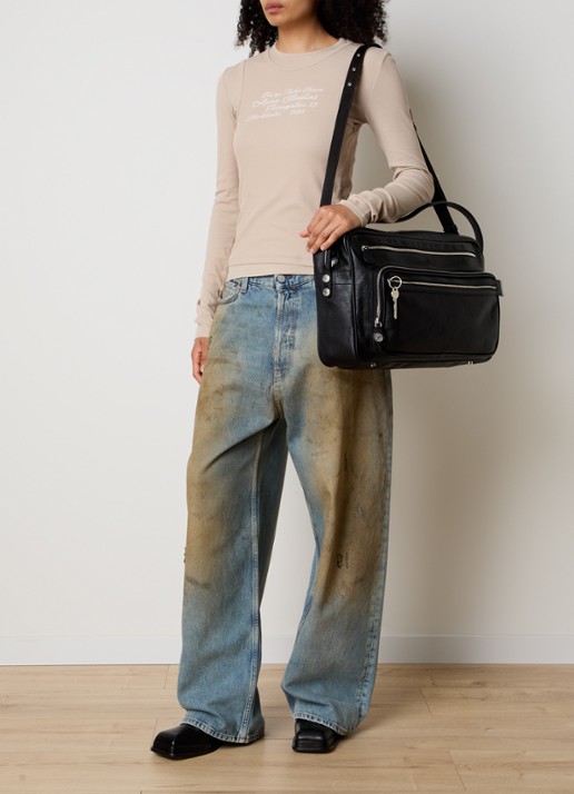 Acne Studios Camero schoudertas van kalfsleer - voorkant 2 zwart