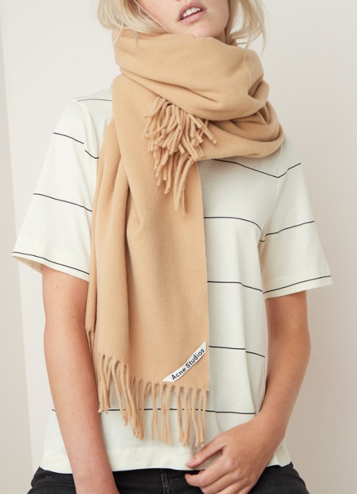 Acne Studios Canada sjaal van wol 200 x 70 cm - voorkant 3 camel