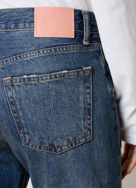 Acne Studios Low waist slim fit jeans met medium wassing - detail 6 indigo
