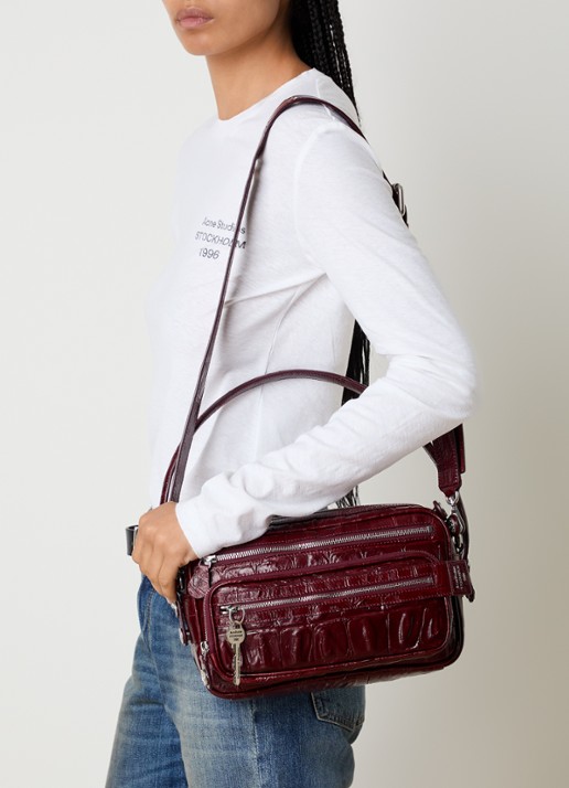 Acne Studios Schoudertas van kalfsleer met crocostructuur en afneembare schouderriem - voorkant 6 bordeauxrood