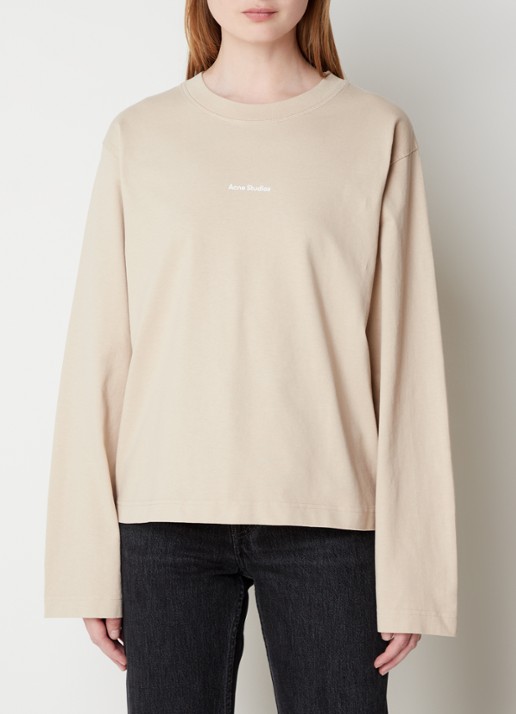 Acne Studios Sweater met logoborduring en trompetmouw - detail 2 donkerbeige