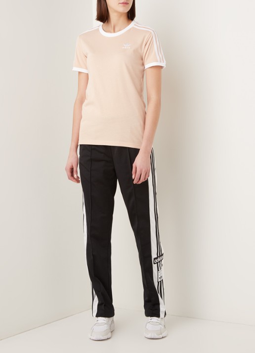adidas 3 Stripes T-shirt met logoborduring - voorkant 3 zalmroze