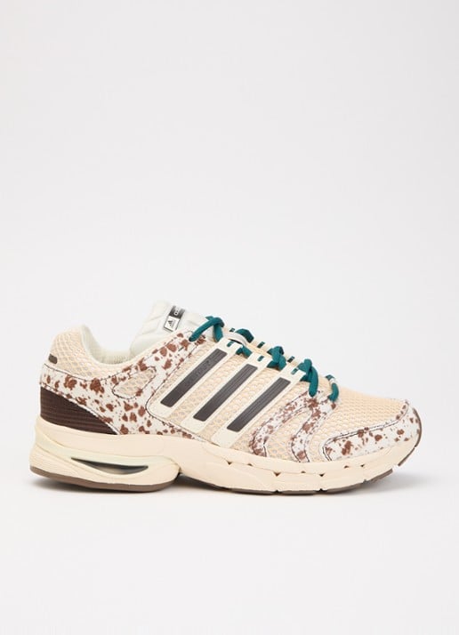 Adidas Adistar Control 5 sneaker met mesh details
