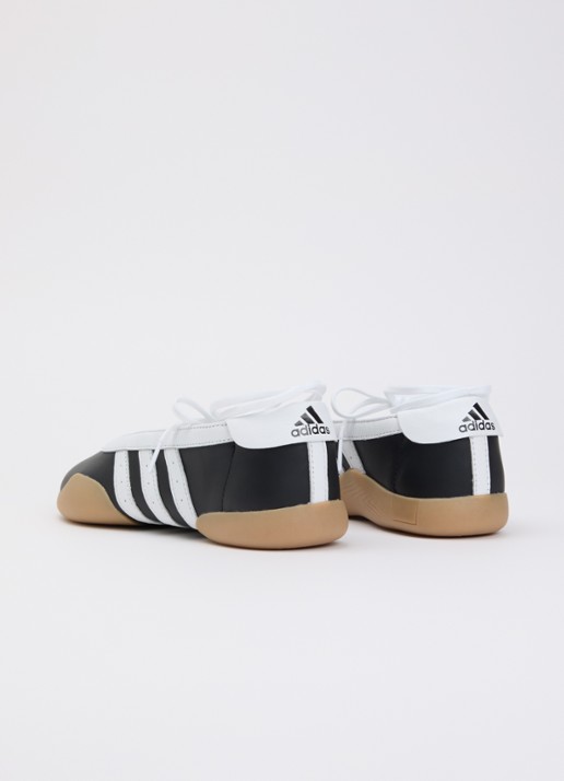 Adidas Taekwondo ballerina van leer - achterkant zwart