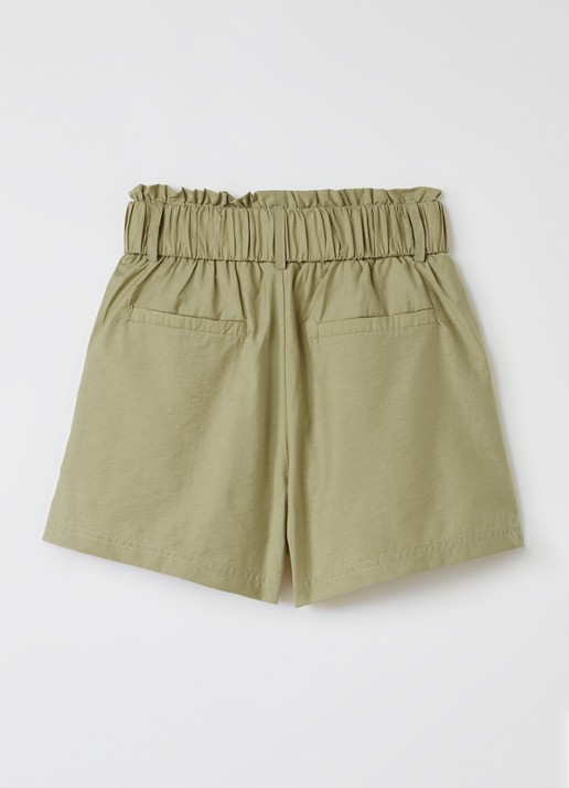 AI&KO Rikki loose fit korte broek met ceintuur - voorkant 2 mosgroen