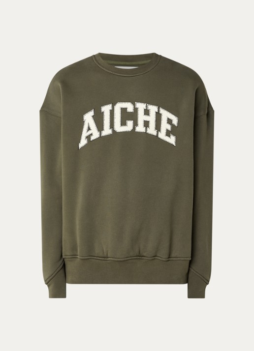 Aiche College sweater met logoborduring - voorkant 2 bronsgroen