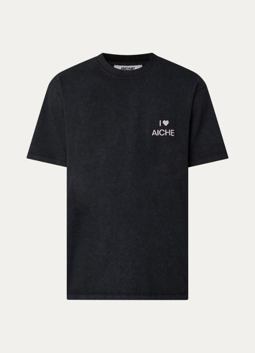 Aiche I Love Aiche T-shirt met logo- en backprint - voorkant zwart