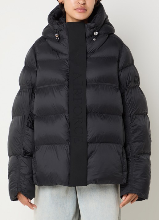 Airforce Kaia puffer jack met capuchon en logo - detail 2 zwart