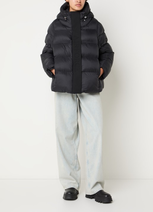 Airforce Kaia puffer jack met capuchon en logo - voorkant 4 zwart