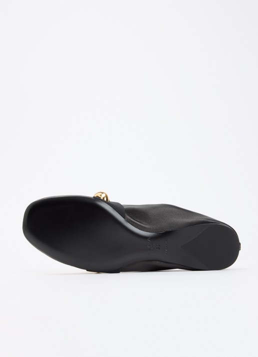 Alaïa Jewel ballerina van lamsleer met kettingdetail - detail 4 zwart