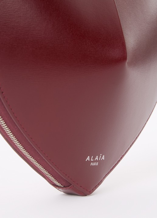 Alaïa Le Coeur crossbodytas van kalfsleer - detail 6 bordeauxrood
