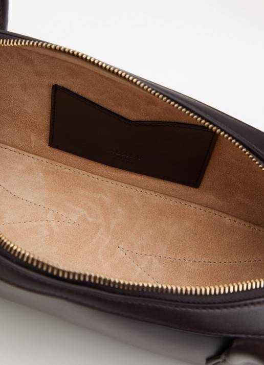 Alaïa Le Teckel Medium schoudertas van geitenleer - detail cognac