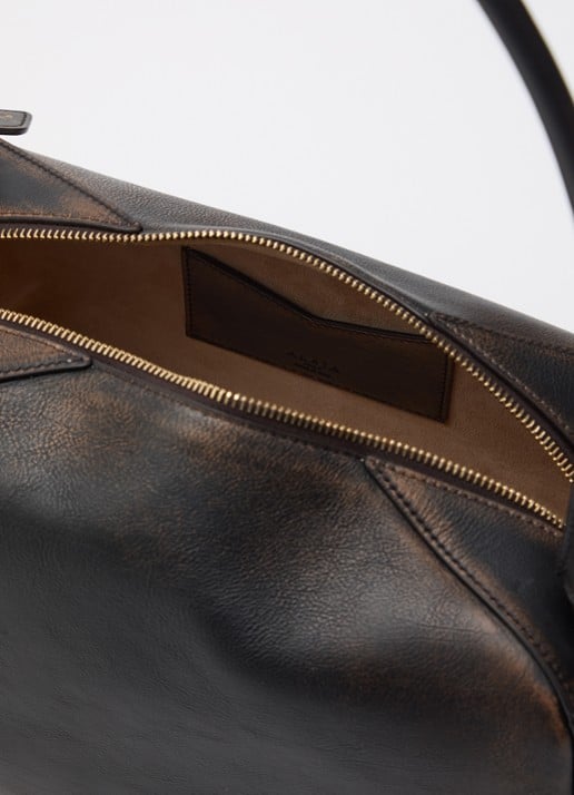 Alaïa Medium Bowling schoudertas van leer - detail donkerbruin