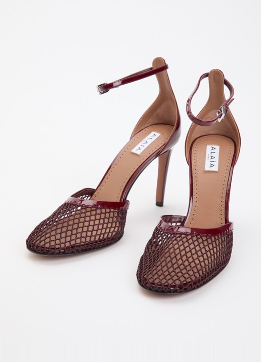 Alaïa Pump van mesh met kalfsleren details - detail 2 bordeauxrood