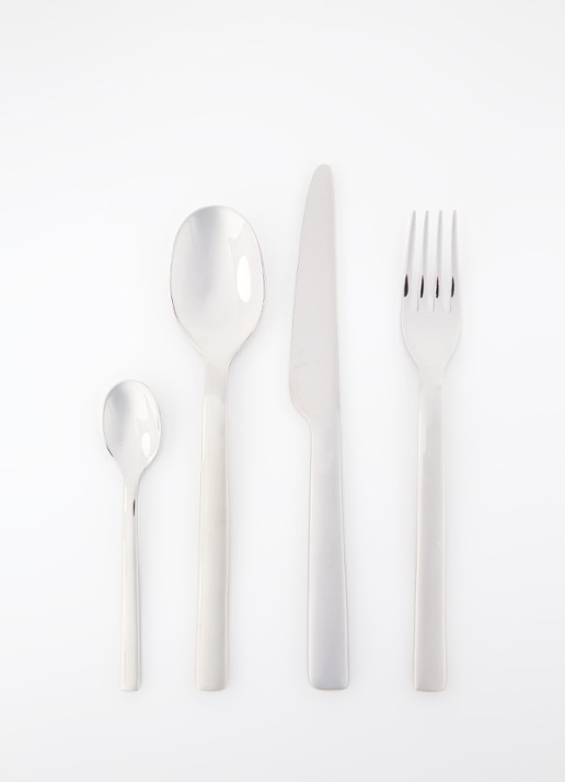 Alessi Ovale bestekset 24-delig - voorkant 2 zilver