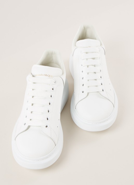 Alexander McQueen Oversized sneaker van kalfsleer - detail 4 wit