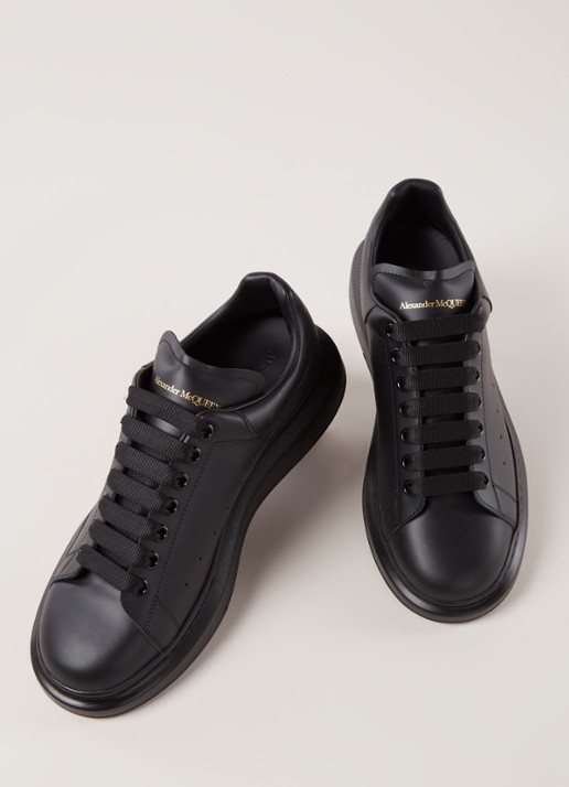 Alexander McQueen Oversized sneaker van kalfsleer - detail 2 zwart