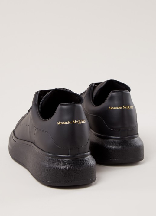 Alexander McQueen Oversized sneaker van kalfsleer - detail 4 zwart