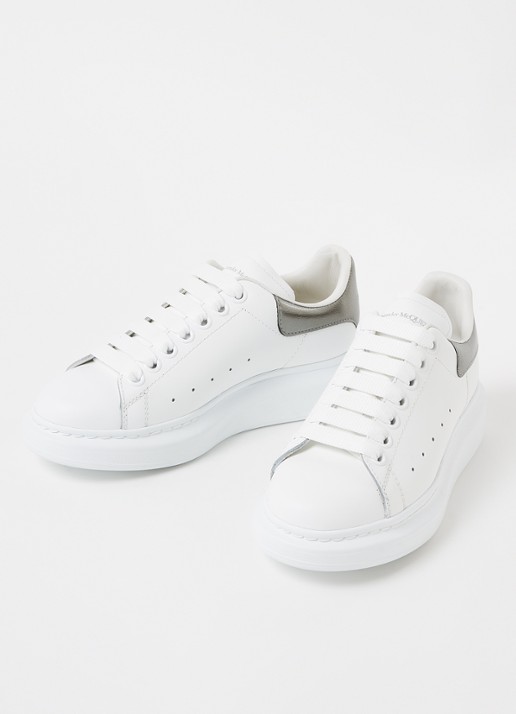 Alexander McQueen Oversized sneaker van kalfsleer - detail 2 wit